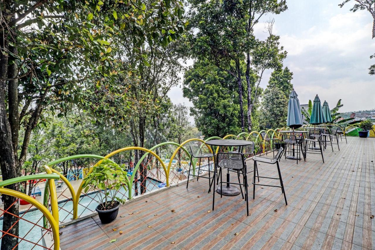 Super Oyo Collection O 90617 Rumah Oma Opa Syariah Cibiru エクステリア 写真